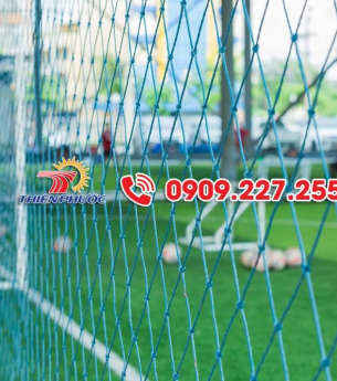 Nên sử dụng lưới sân bóng nào cho hiệu quả 