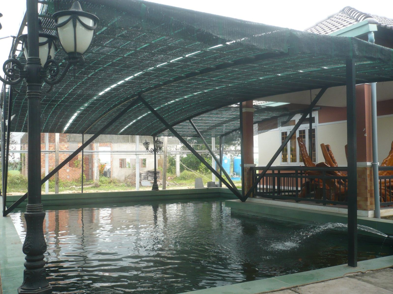 Lưới che nắng cho sân vườn
